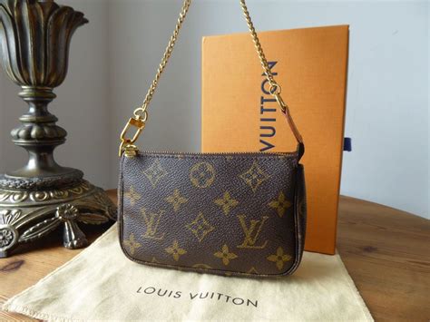 louis vuitton mini pochette accessoires m58009 lv monogram|LOUIS VUITTON Monogram Mini Pochette Accessoires Pouch .